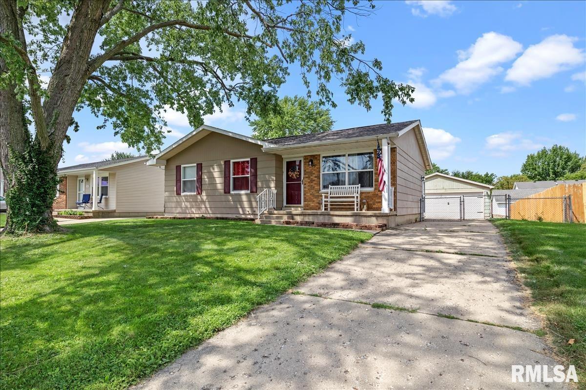 3025 Somerton Road Springfield, IL 62702 - Photo 3 of 24