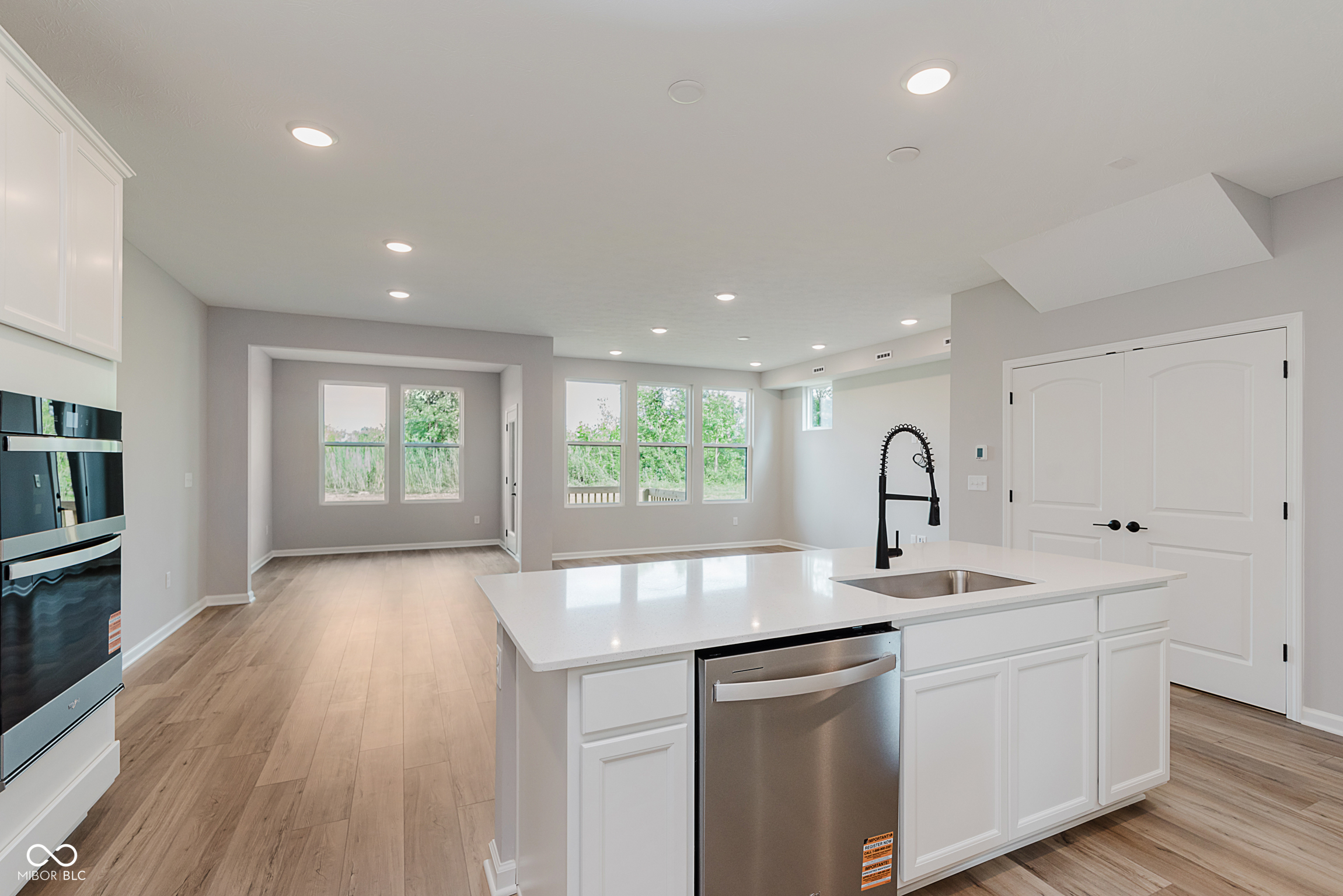 9751 Behner Drive Fishers, IN 46038 - Photo 7 of 47