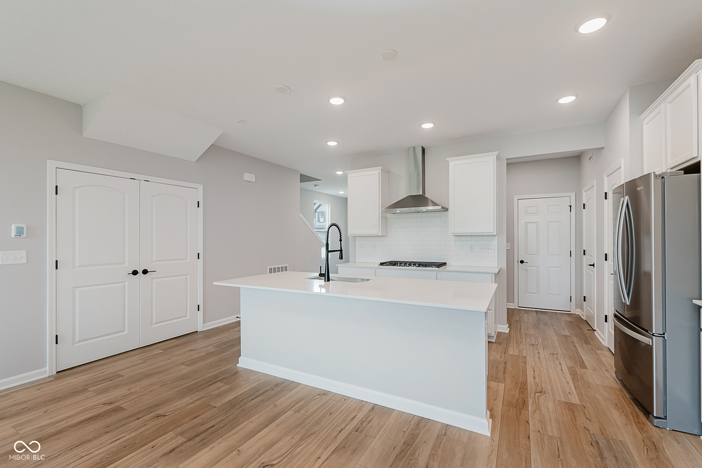 9751 Behner Drive Fishers, IN 46038 - Photo 8 of 47