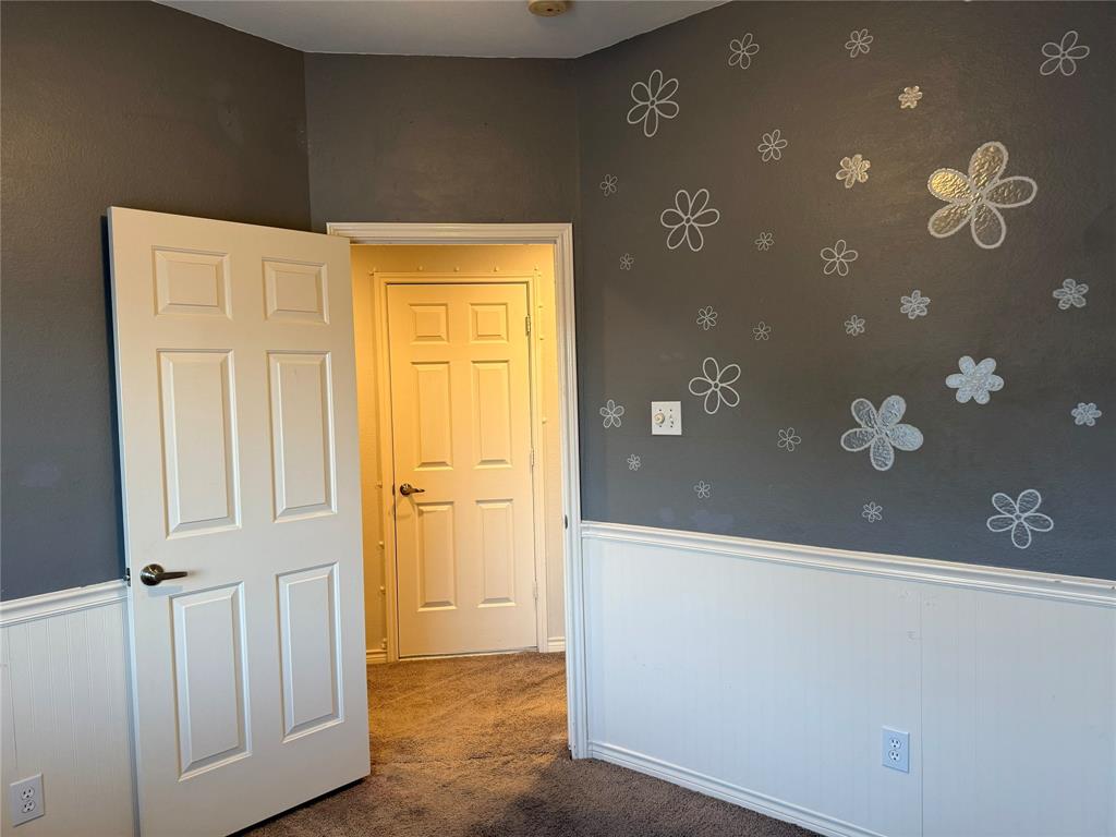 8645 Mill Creek Road Irving, TX 75063 - Photo 15 of 22