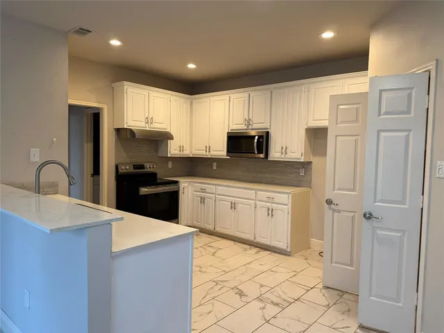 $2,800 | 8645 Mill Creek Road, Irving, TX 75063