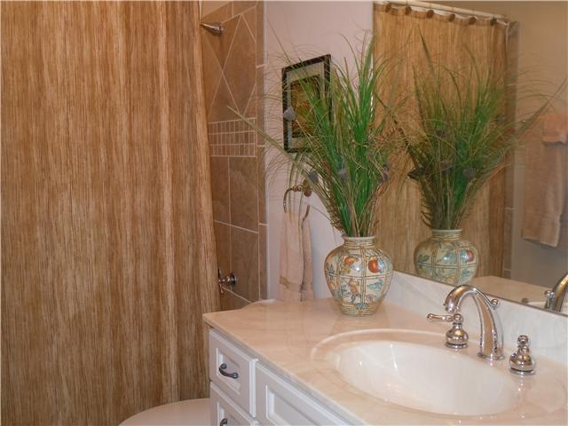 7100 Dale Ridge Road, Unit J4 Lancaster, TN 38569 - Photo 18 of 20 The spiffy hall full bath serves both bedrooms # 2 and # 3
