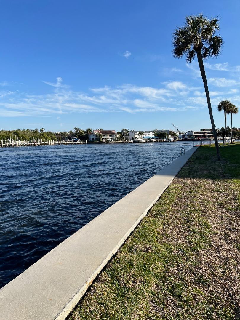 899 Jeffery Street, Unit 703 Boca Raton, FL 33487 - Photo 12 of 22 a view of outdoor space and ocean