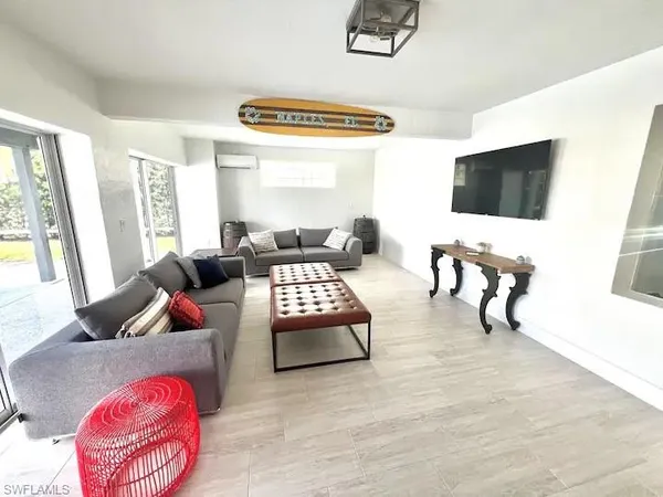 $20,000 | 437 Trade Winds Avenue, Naples, FL 34108