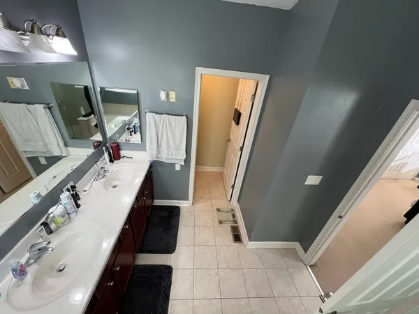 $334,000 | 380 Risen Star Lane, Unit 380, Oswego, IL 60543