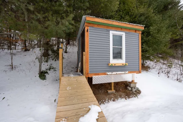 $171,000 | 41 Meadowmist Drive, Dalton, NH 03598