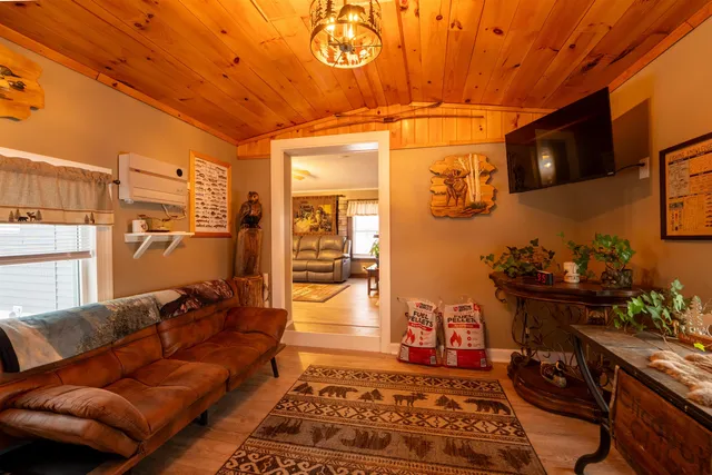 $171,000 | 41 Meadowmist Drive, Dalton, NH 03598