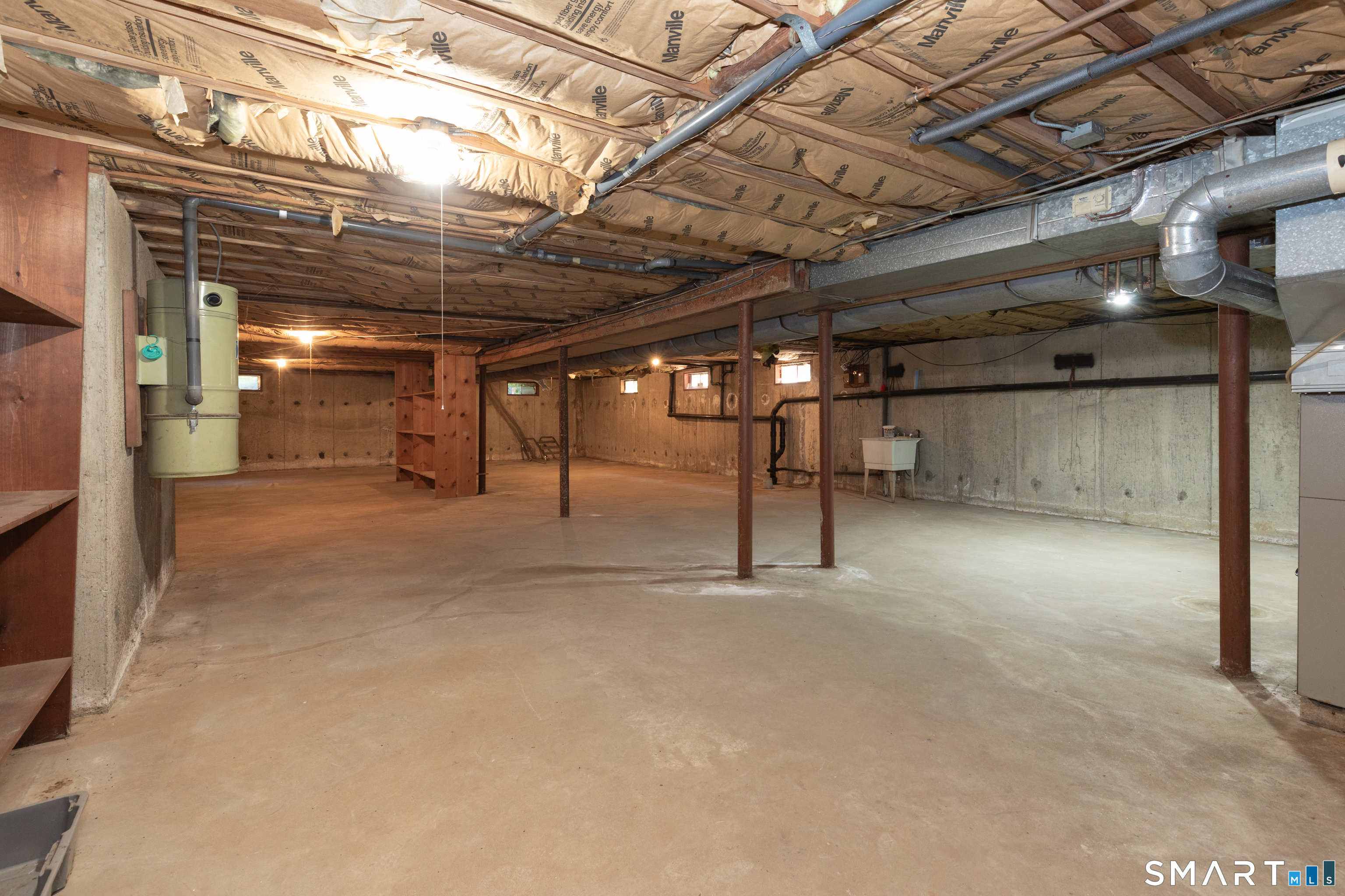 319 Maybrook Road Waterbury, CT 06708 - Photo 35 of 40