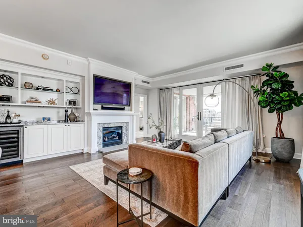 $5,750 | 801 Key Highway, Unit T13, Baltimore, MD 21230