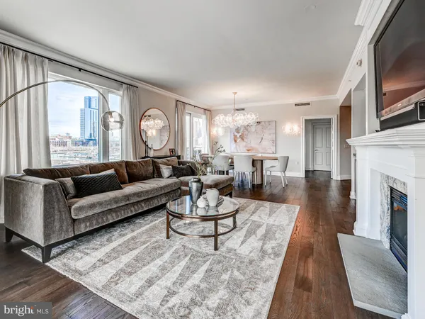 $5,750 | 801 Key Highway, Unit T13, Baltimore, MD 21230