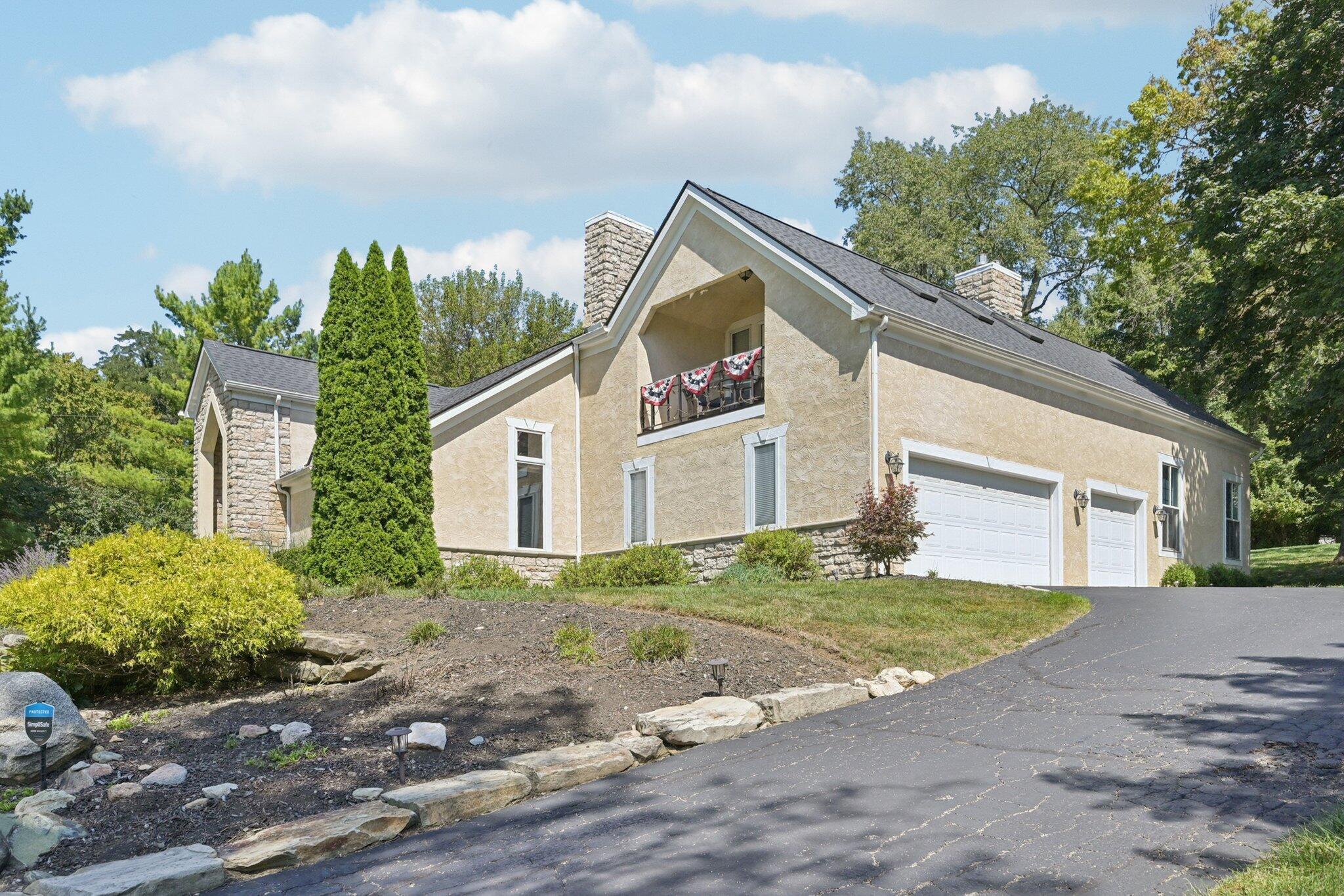 10669 Riverside Drive Powell, OH 43065 - Photo 14 of 103 From The Right
