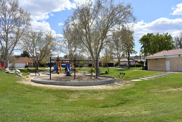 $429,000 | 2125 Bramble Lane, Palmdale, CA 93550