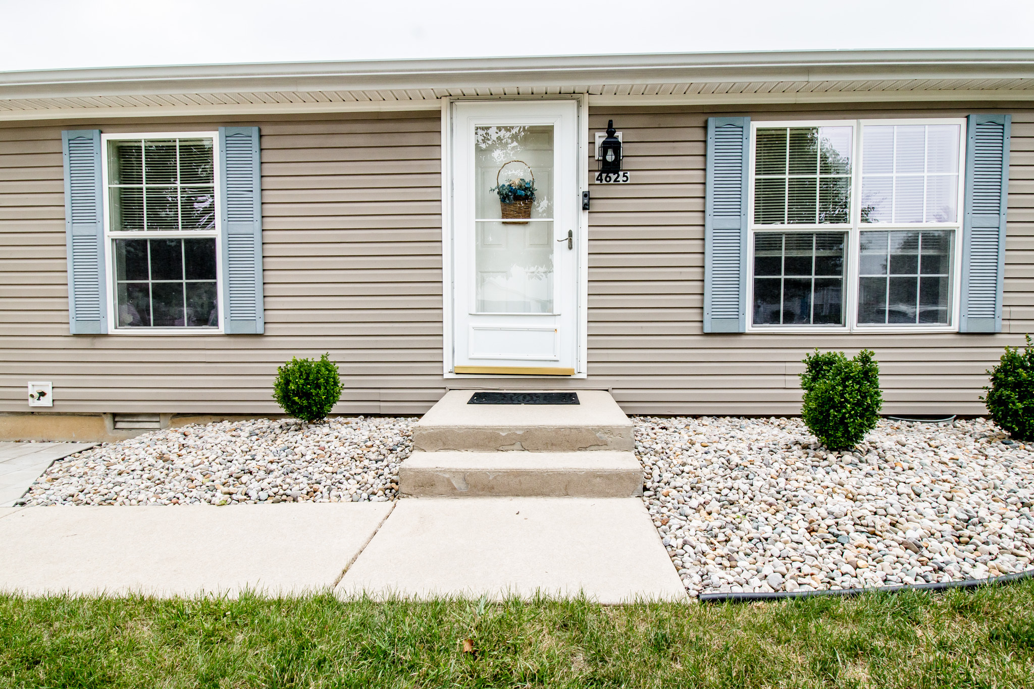 4625 Autumn Ridge Drive Columbus, IN 47203 - Photo 3 of 31