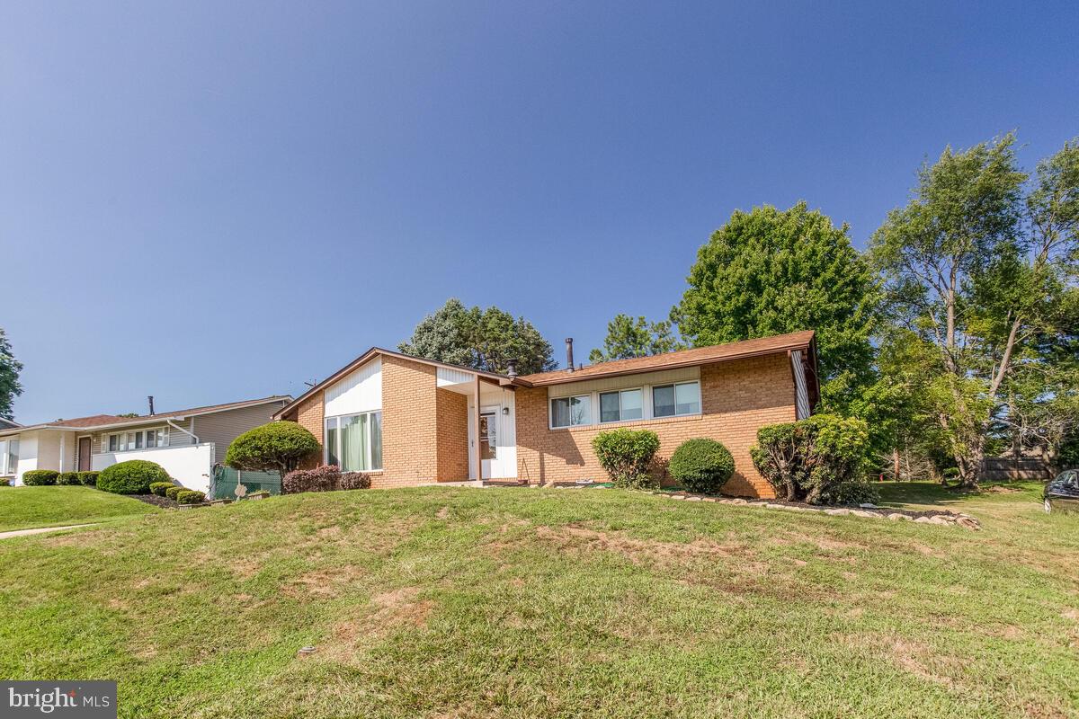 8304 Scotts Level Road Pikesville, MD 21208 - Photo 4 of 53