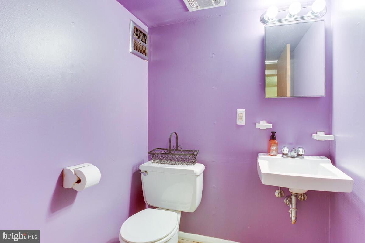 8304 Scotts Level Road Pikesville, MD 21208 - Photo 46 of 53