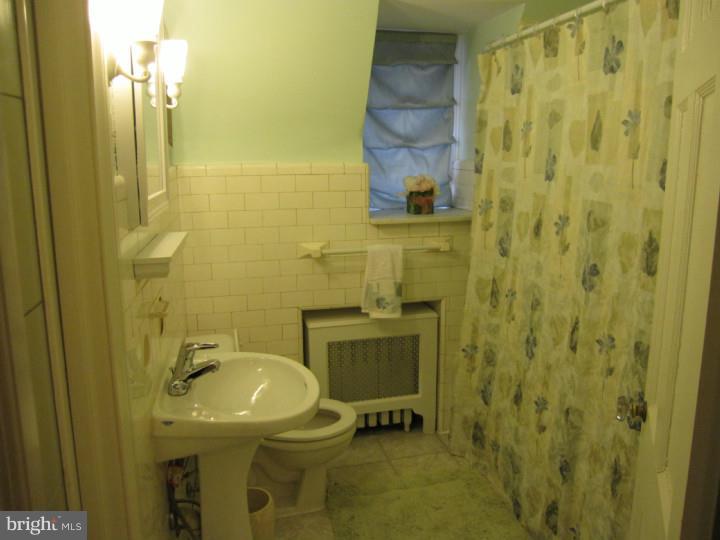 168 Edgehill Road Bala Cynwyd, PA 19004 - Photo 25 of 25 Bathroom