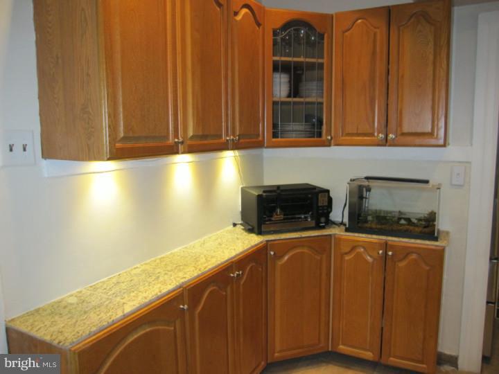 168 Edgehill Road Bala Cynwyd, PA 19004 - Photo 8 of 25 Kitchen