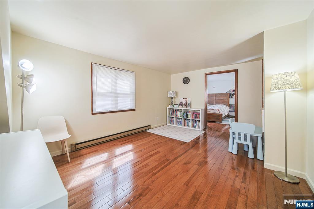 907 Spring Valley Road Maywood, NJ 07607 - Photo 20 of 24