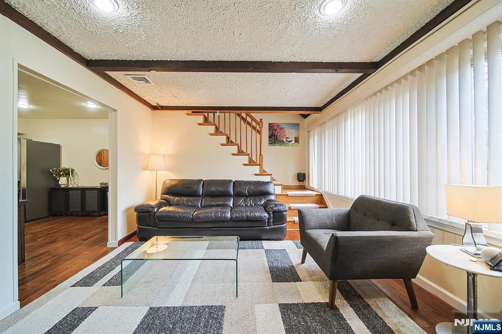 907 Spring Valley Road Maywood, NJ 07607 - Photo 8 of 24