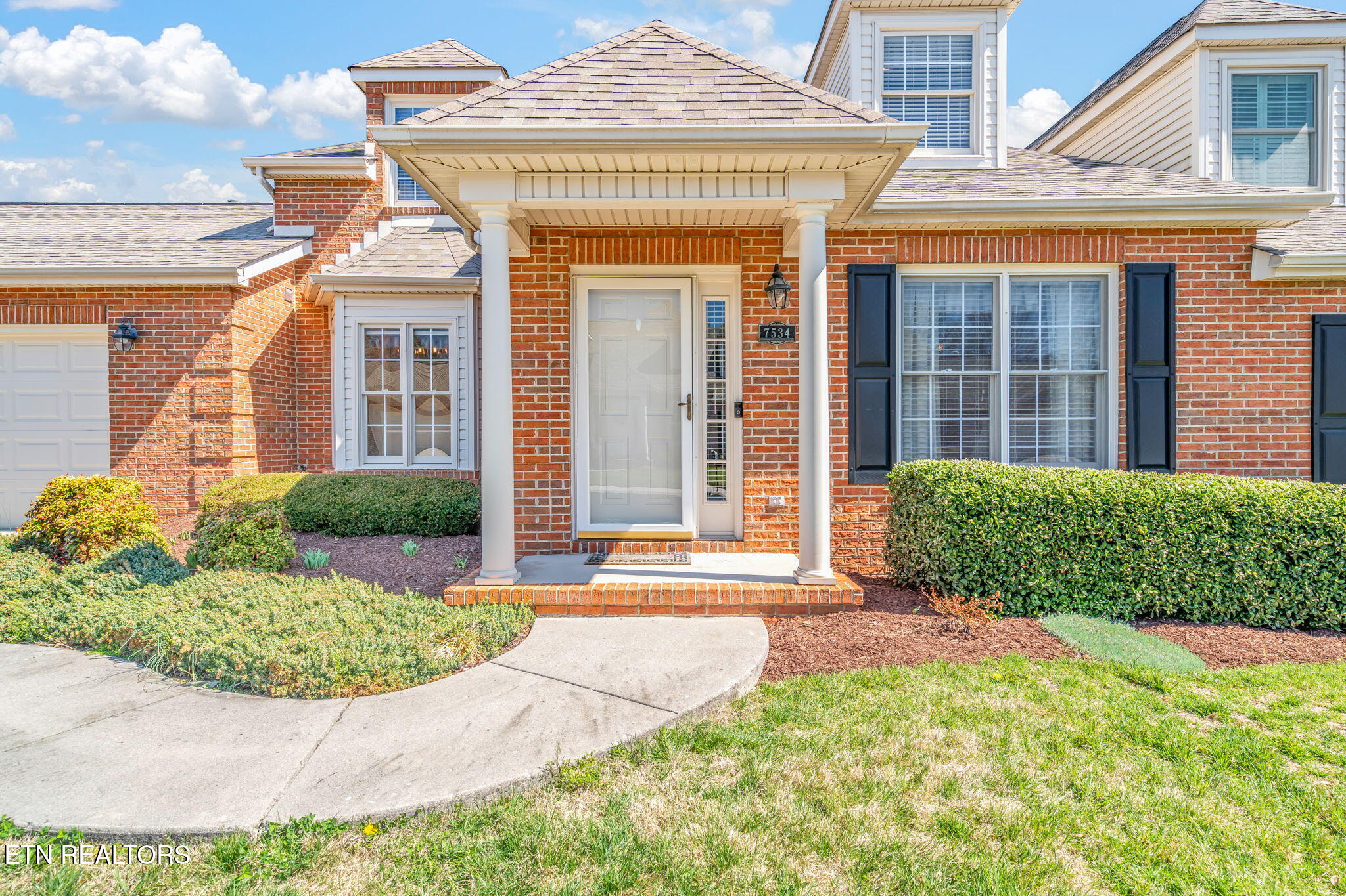 7534 Julesburg Way Powell, TN 37849 - Photo 2 of 40 3-web-or-mls-7534 Julesburg Way-4