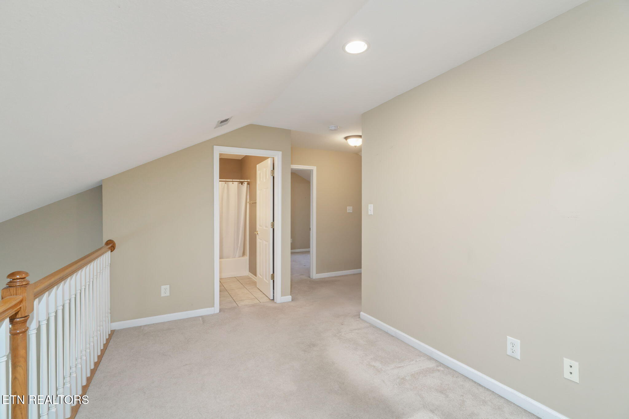 7534 Julesburg Way Powell, TN 37849 - Photo 22 of 40 31-web-or-mls-7534 Julesburg Way-32