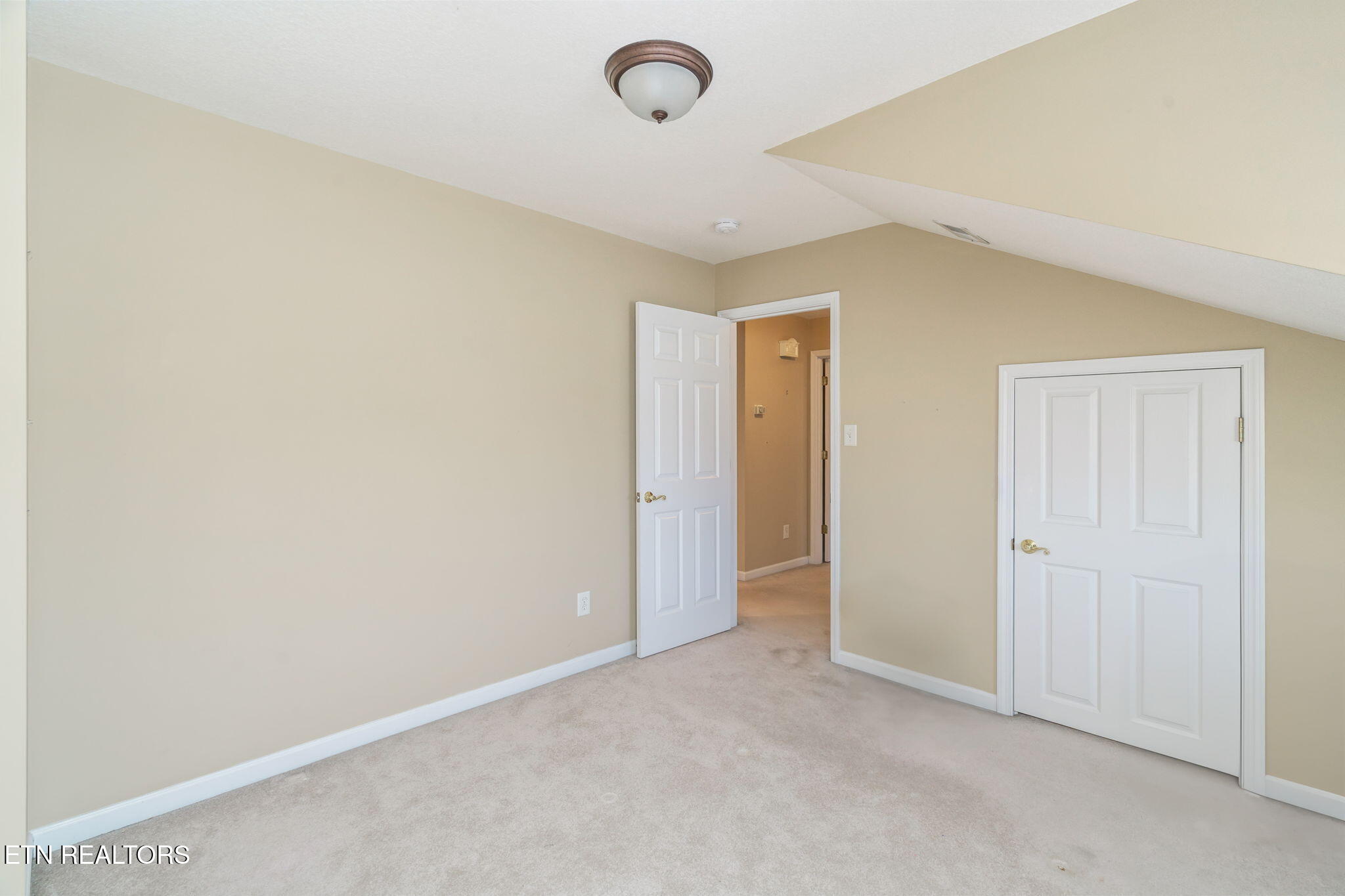 7534 Julesburg Way Powell, TN 37849 - Photo 25 of 40 35-web-or-mls-7534 Julesburg Way-36