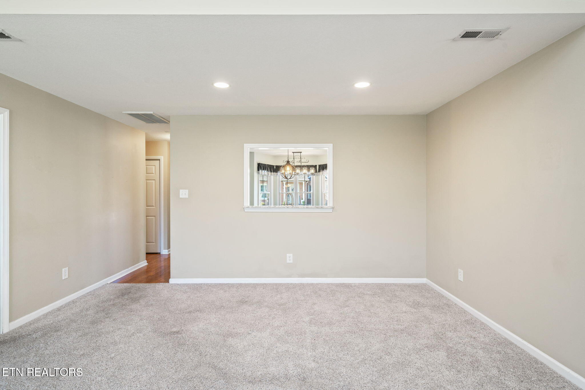 7534 Julesburg Way Powell, TN 37849 - Photo 8 of 40 21-web-or-mls-7534 Julesburg Way-22