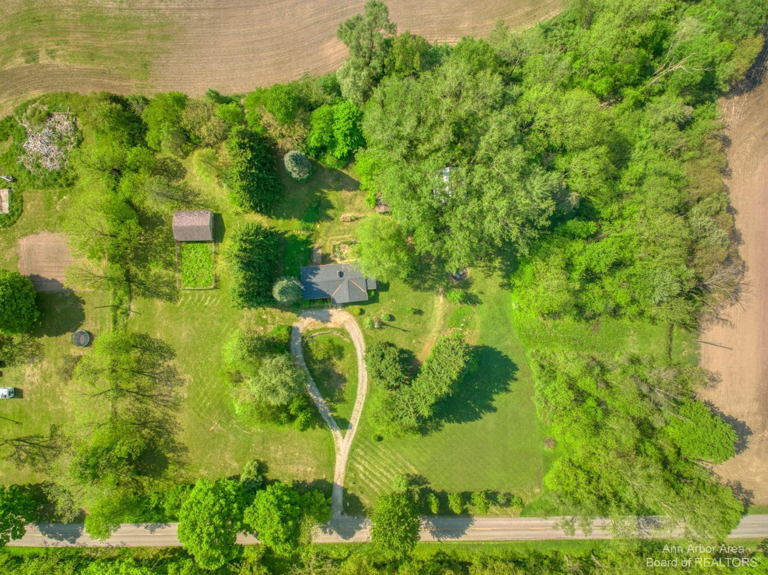 4559 Holloway Road Adrian, MI 49221 - Photo 3 of 59 Photo 3