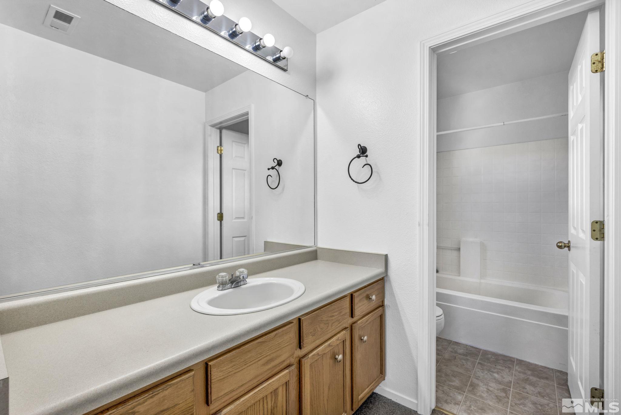 2131 Sapphire Ridge Way Reno, NV 89523 - Photo 15 of 34 Photo 15