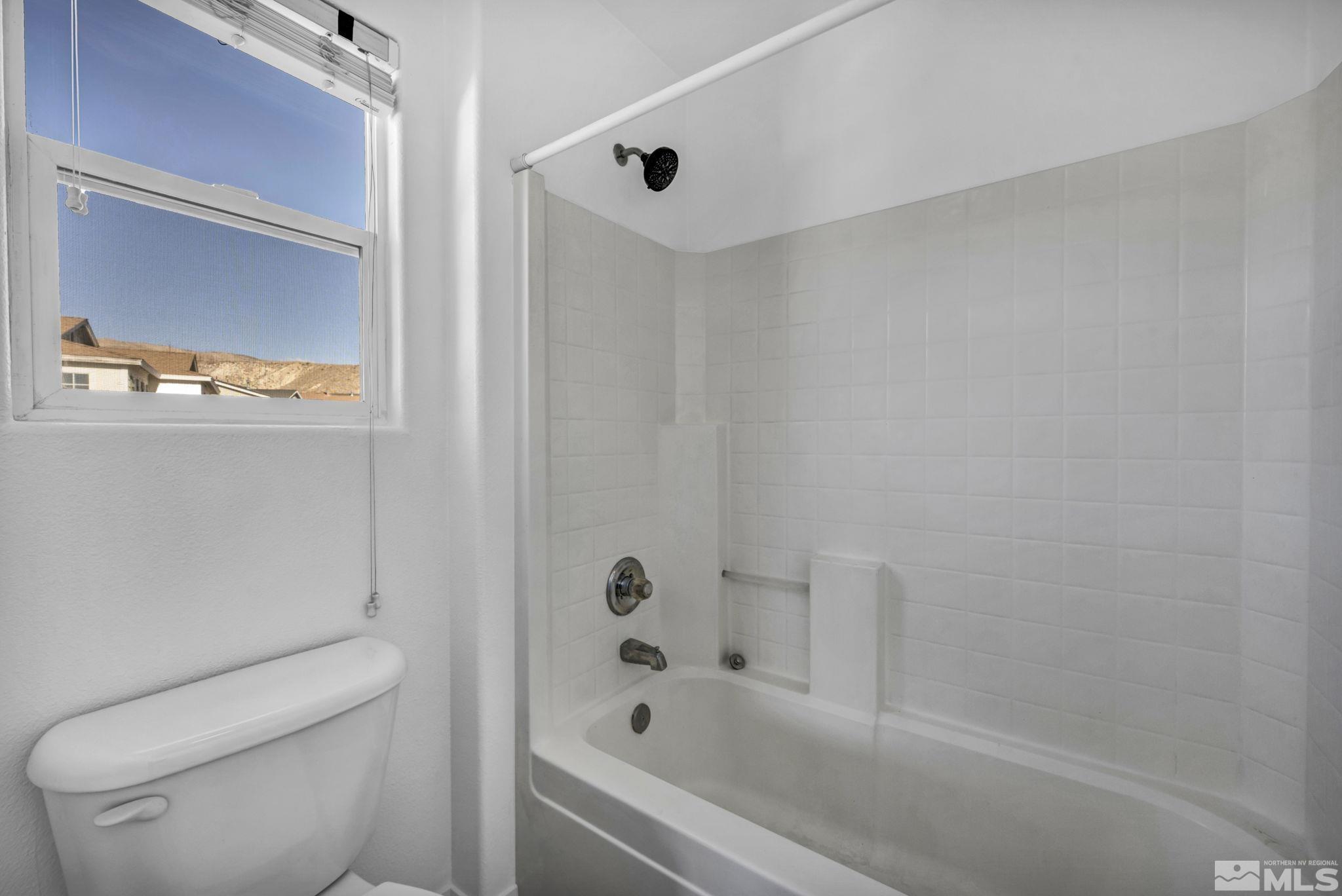 2131 Sapphire Ridge Way Reno, NV 89523 - Photo 16 of 34 Photo 16