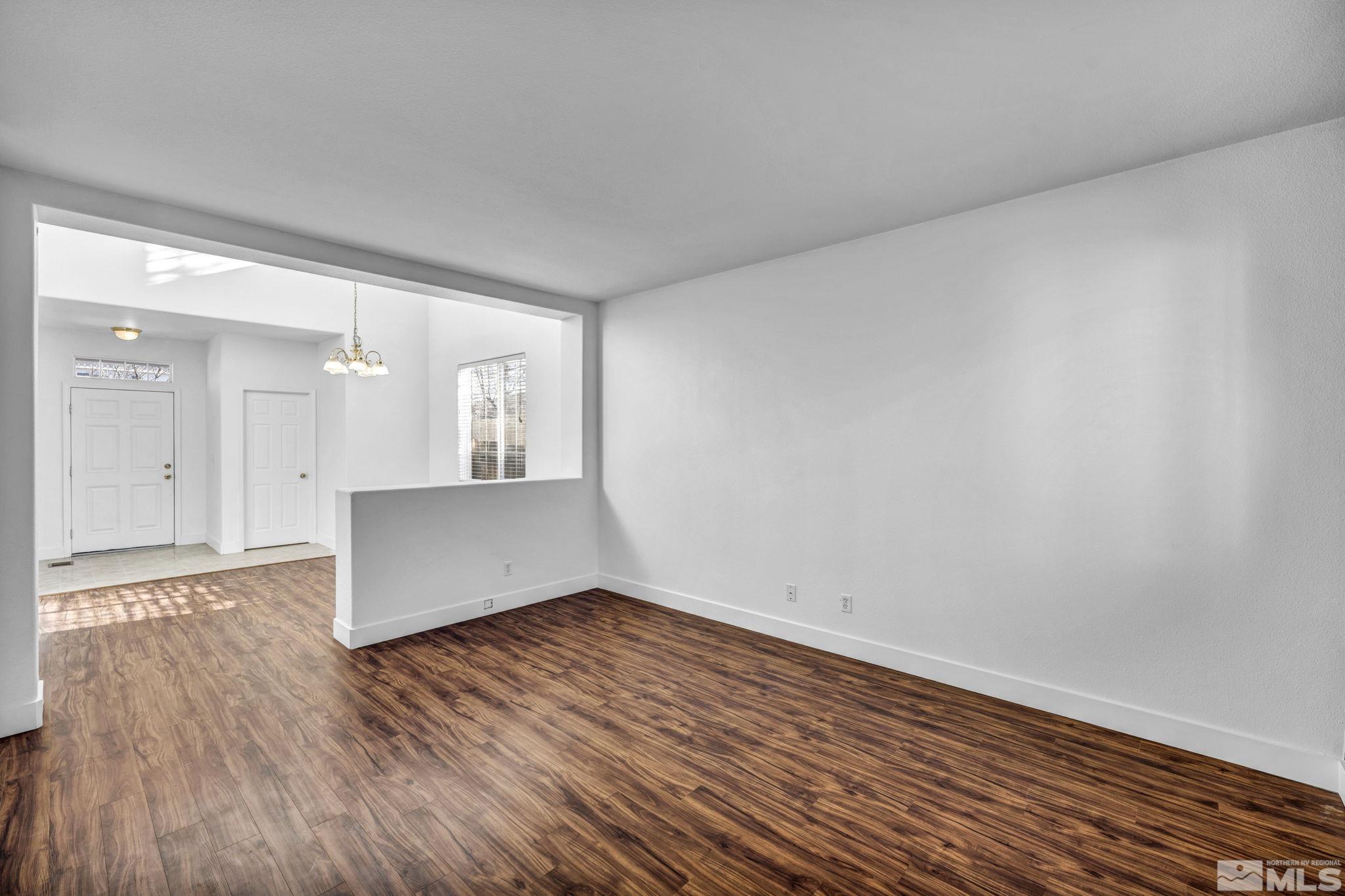 2131 Sapphire Ridge Way Reno, NV 89523 - Photo 6 of 34 Photo 6