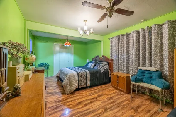 $199,900 | 201 North Cleveland Avenue, Cleveland, TX 77327