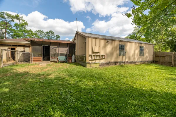 $199,900 | 201 North Cleveland Avenue, Cleveland, TX 77327