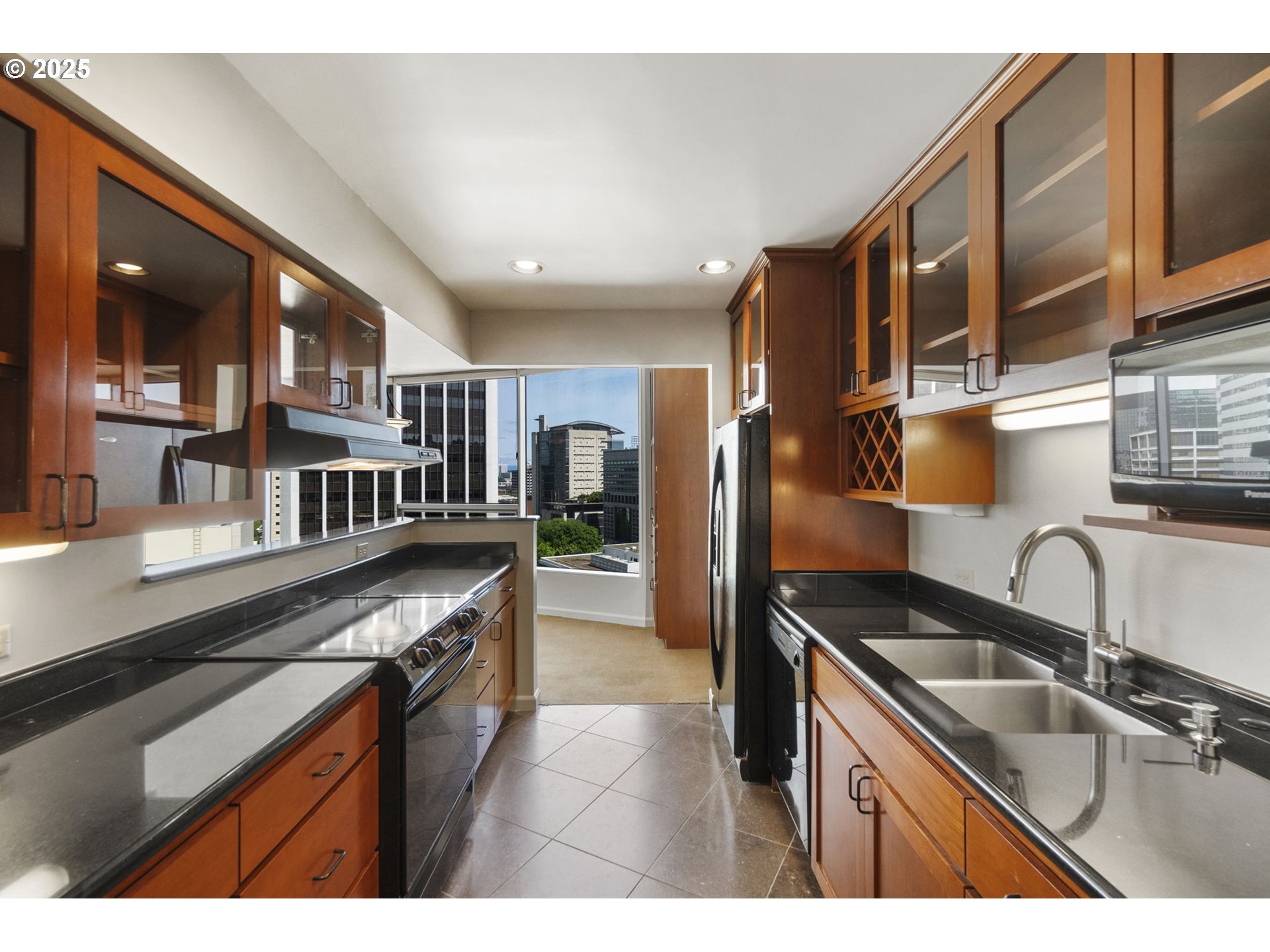 1500 Southwest 5th Avenue, Unit 1602 Portland, OR 97201 - Photo 11 of 41