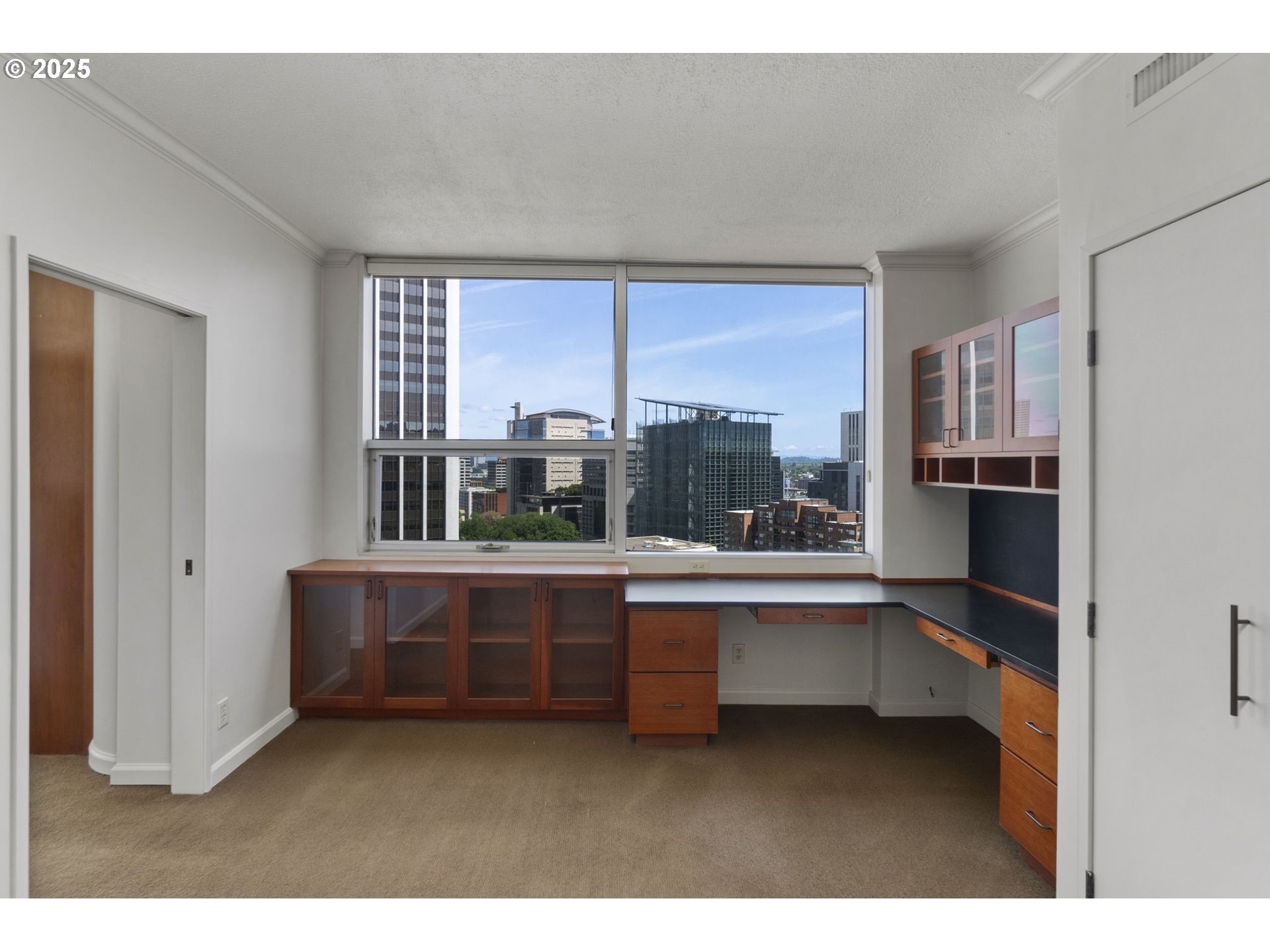 1500 Southwest 5th Avenue, Unit 1602 Portland, OR 97201 - Photo 13 of 41