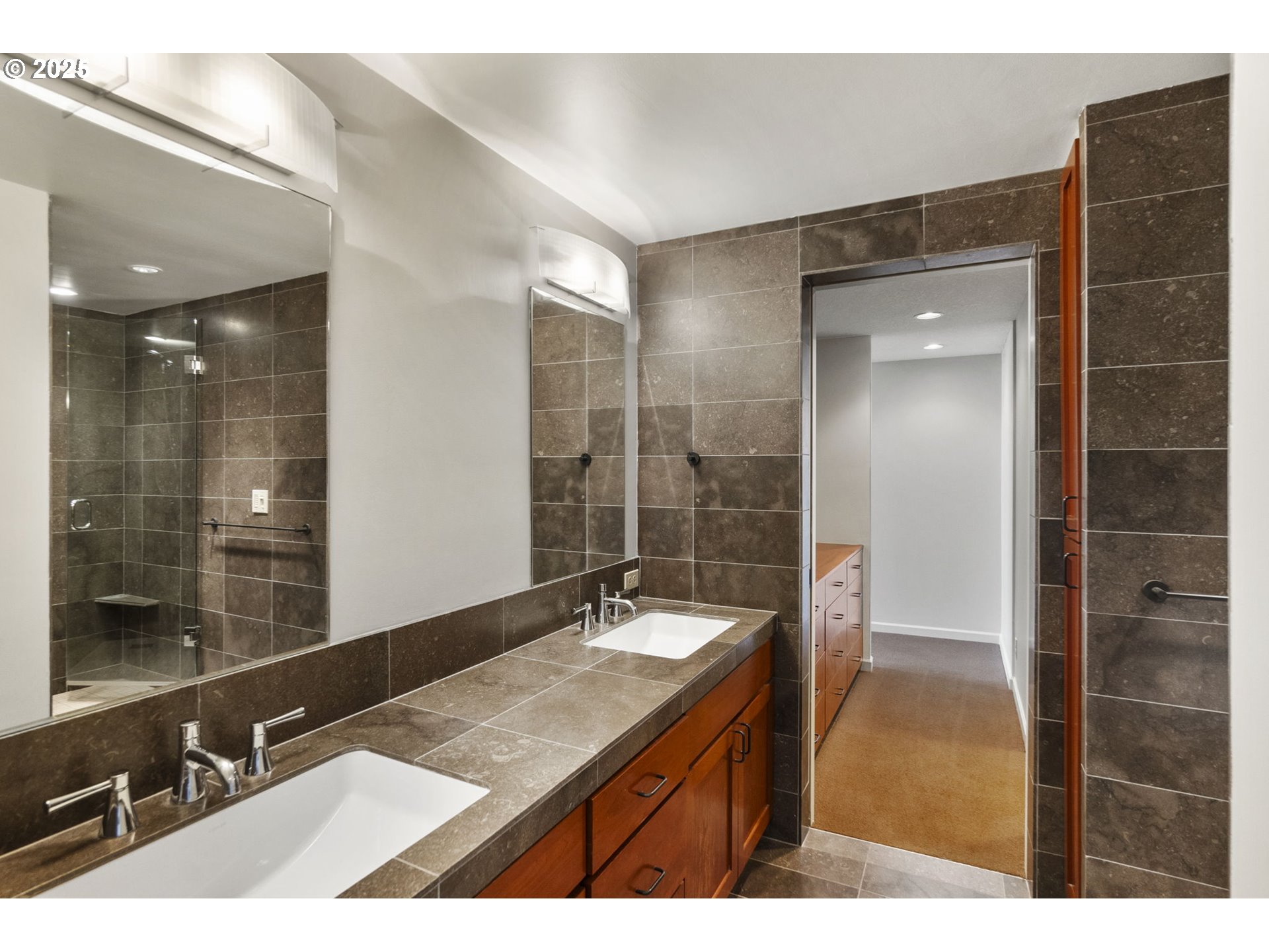 1500 Southwest 5th Avenue, Unit 1602 Portland, OR 97201 - Photo 18 of 41