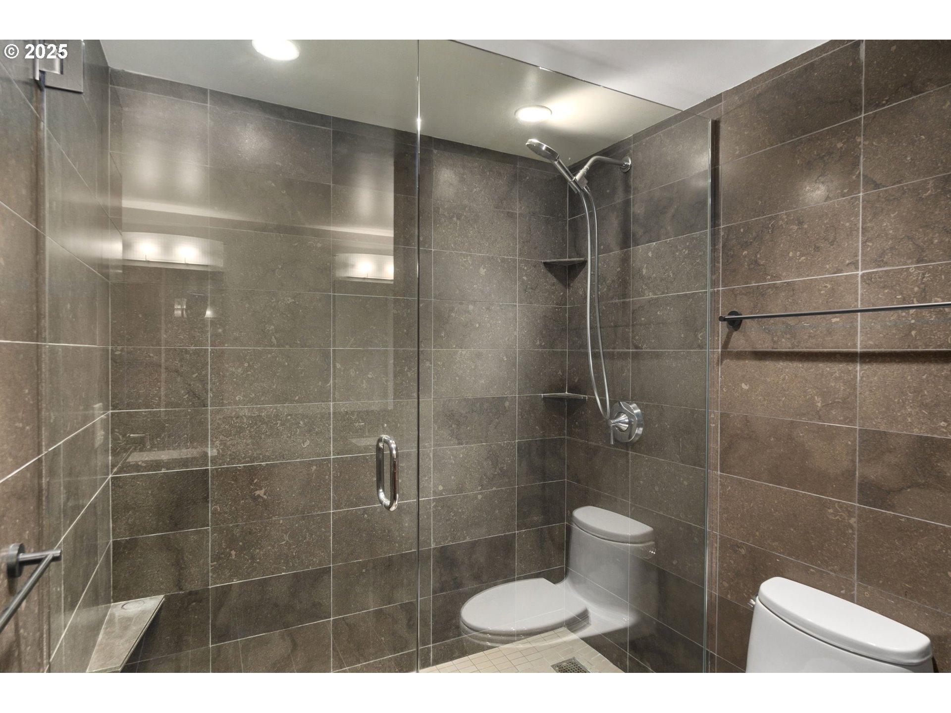 1500 Southwest 5th Avenue, Unit 1602 Portland, OR 97201 - Photo 19 of 41