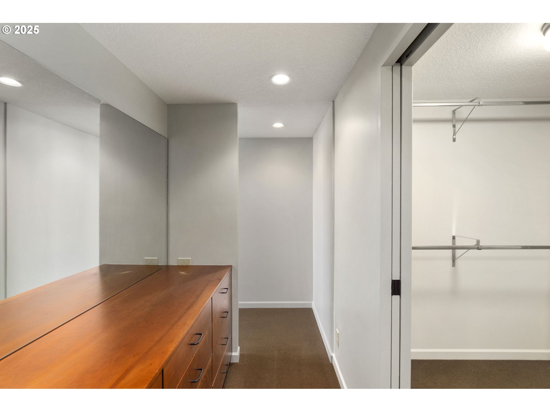 1500 Southwest 5th Avenue, Unit 1602 Portland, OR 97201 - Photo 20 of 41