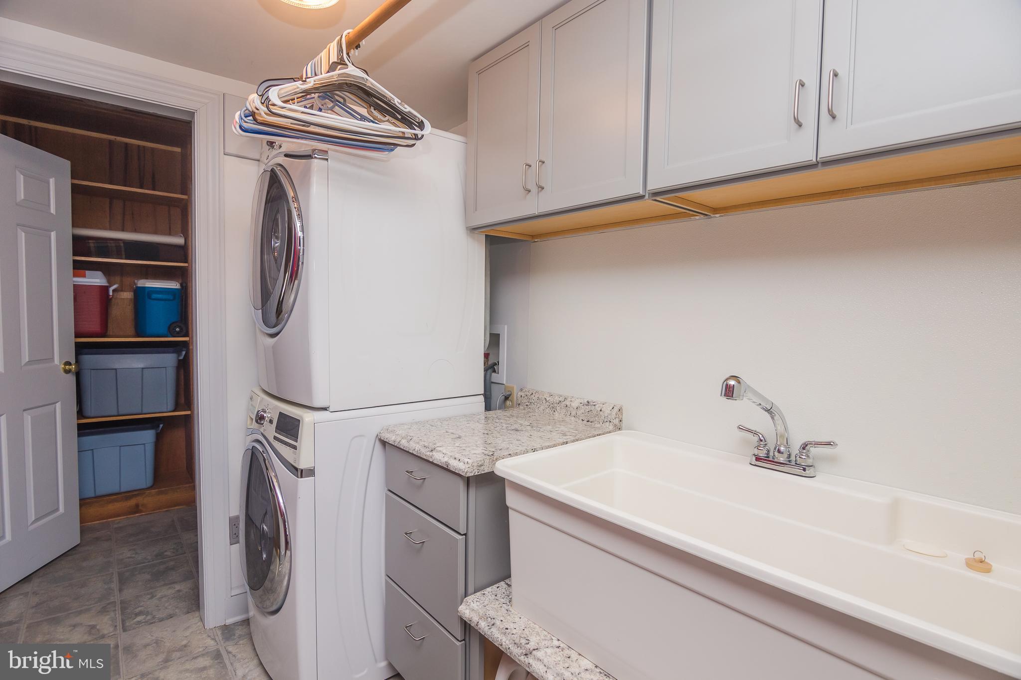 3387 Allen Road Eden, MD 21822 - Photo 39 of 67 a utility room with dryer and washer