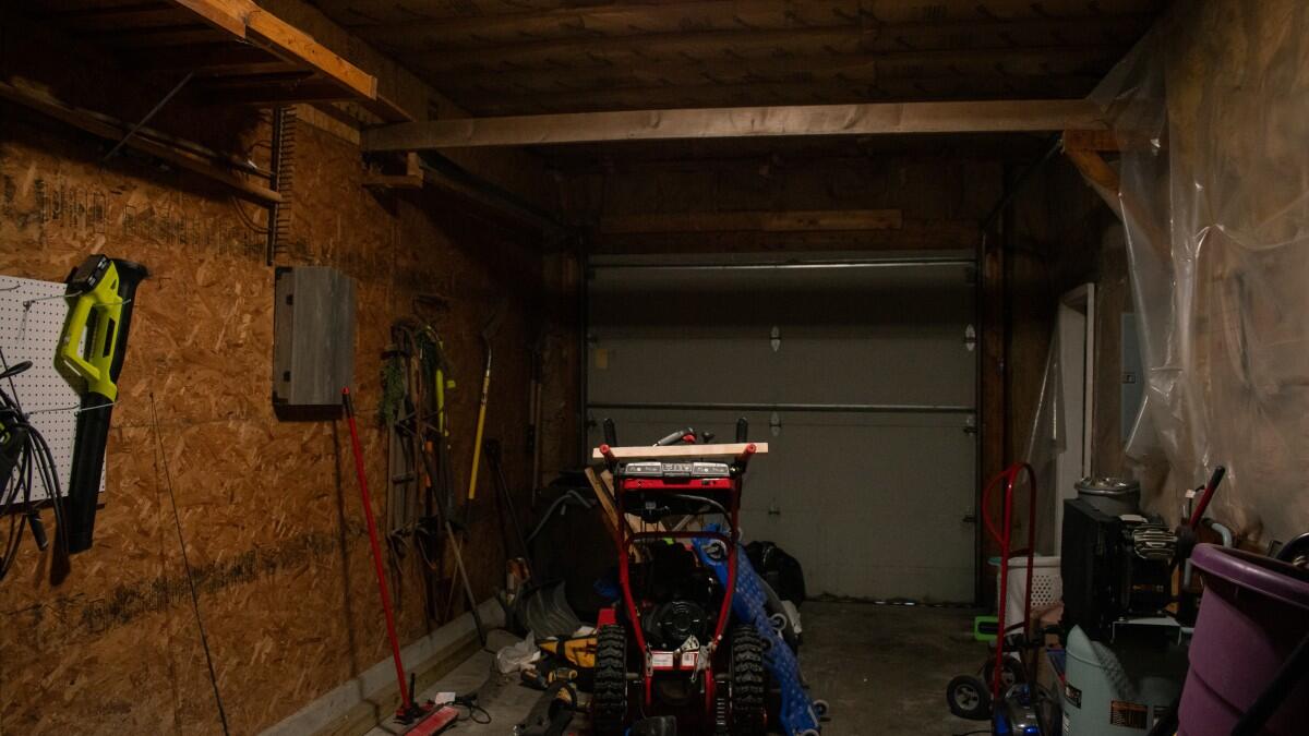 13 Colonial Street Waterville, ME 04901 - Photo 22 of 25 Garage