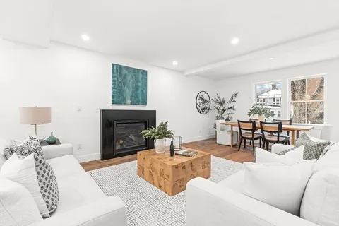 $2,195,000 | 6 Intervale Road, Wellesley, MA 02481