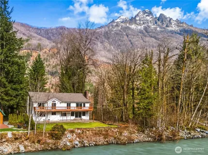 $895,000 | 63631 Northeast 194th Place, Baring, WA 98251