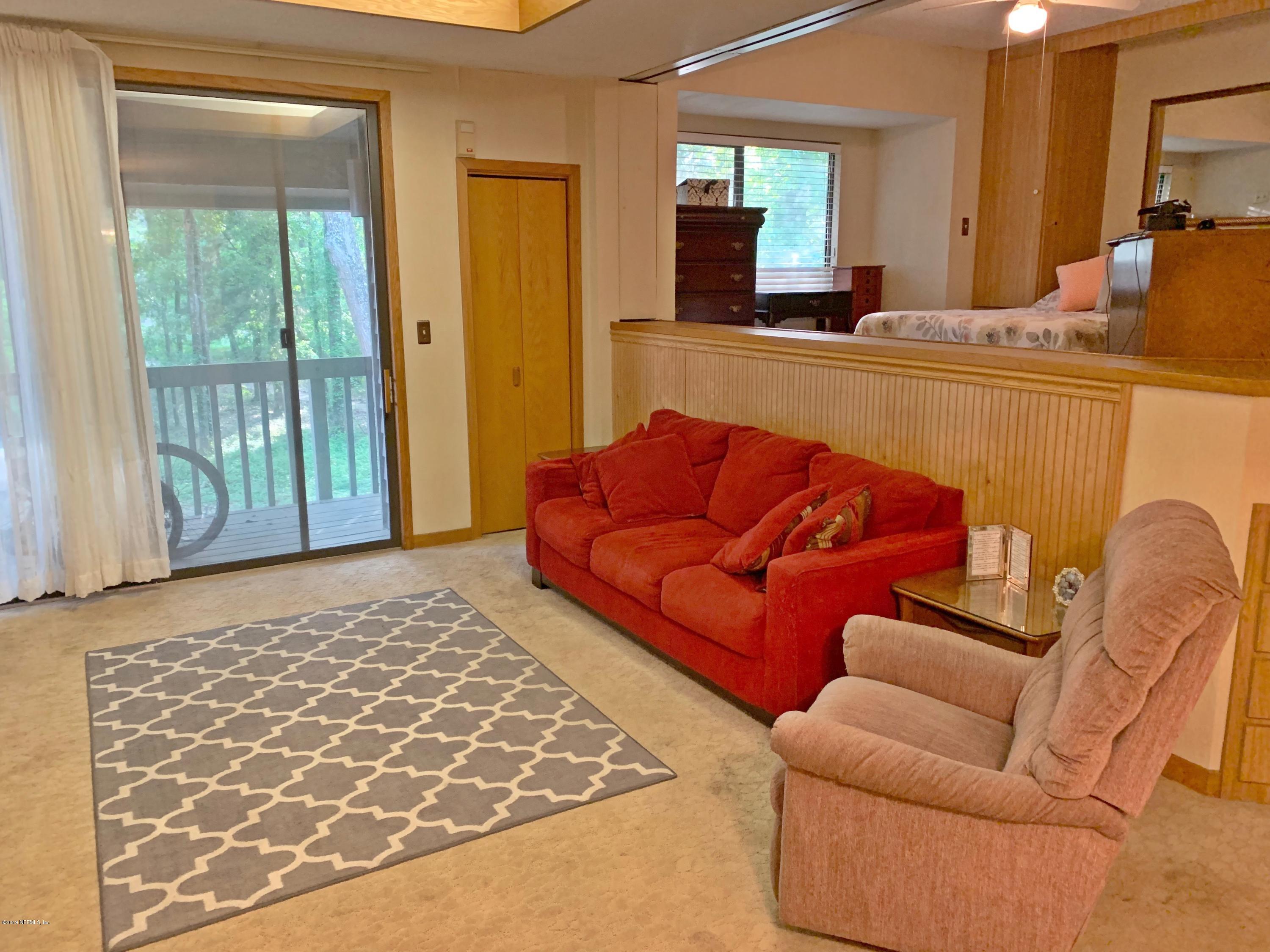 2930 Ravines Road, Unit 1226 Middleburg, FL 32068 - Photo 9 of 19 Living Room Area