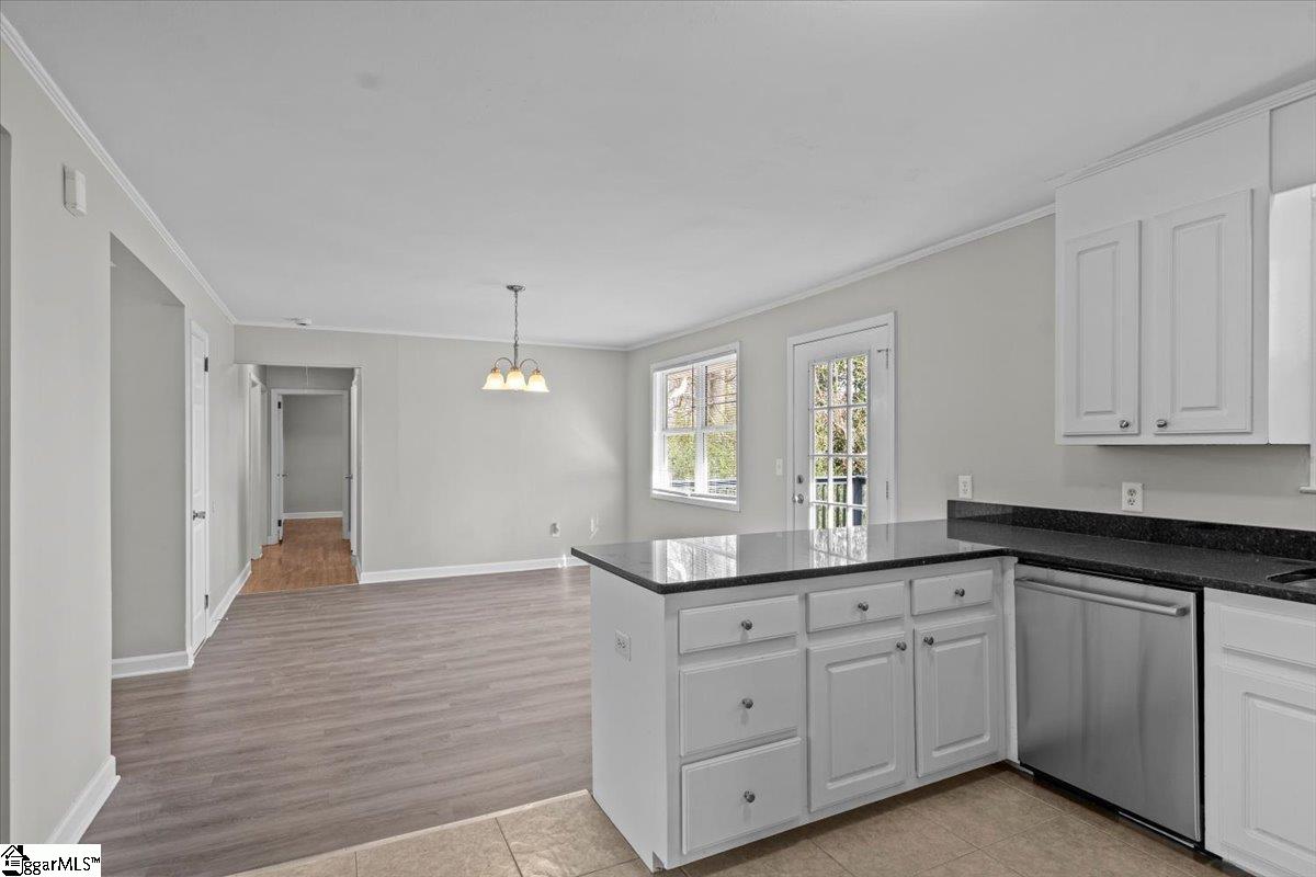 104 Cascade Drive Greer, SC 29651 - Photo 14 of 37