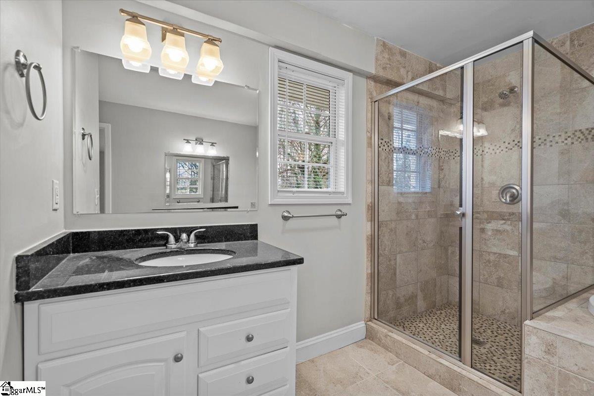 104 Cascade Drive Greer, SC 29651 - Photo 19 of 37