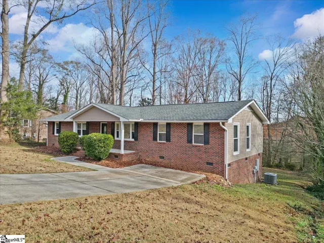 $285,000 | 104 Cascade Drive, Greer, SC 29651