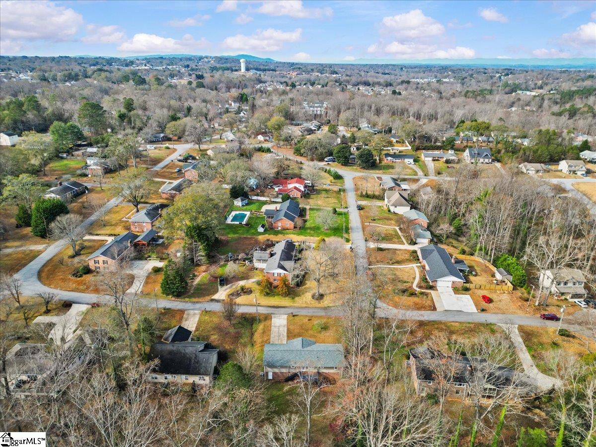 104 Cascade Drive Greer, SC 29651 - Photo 32 of 37