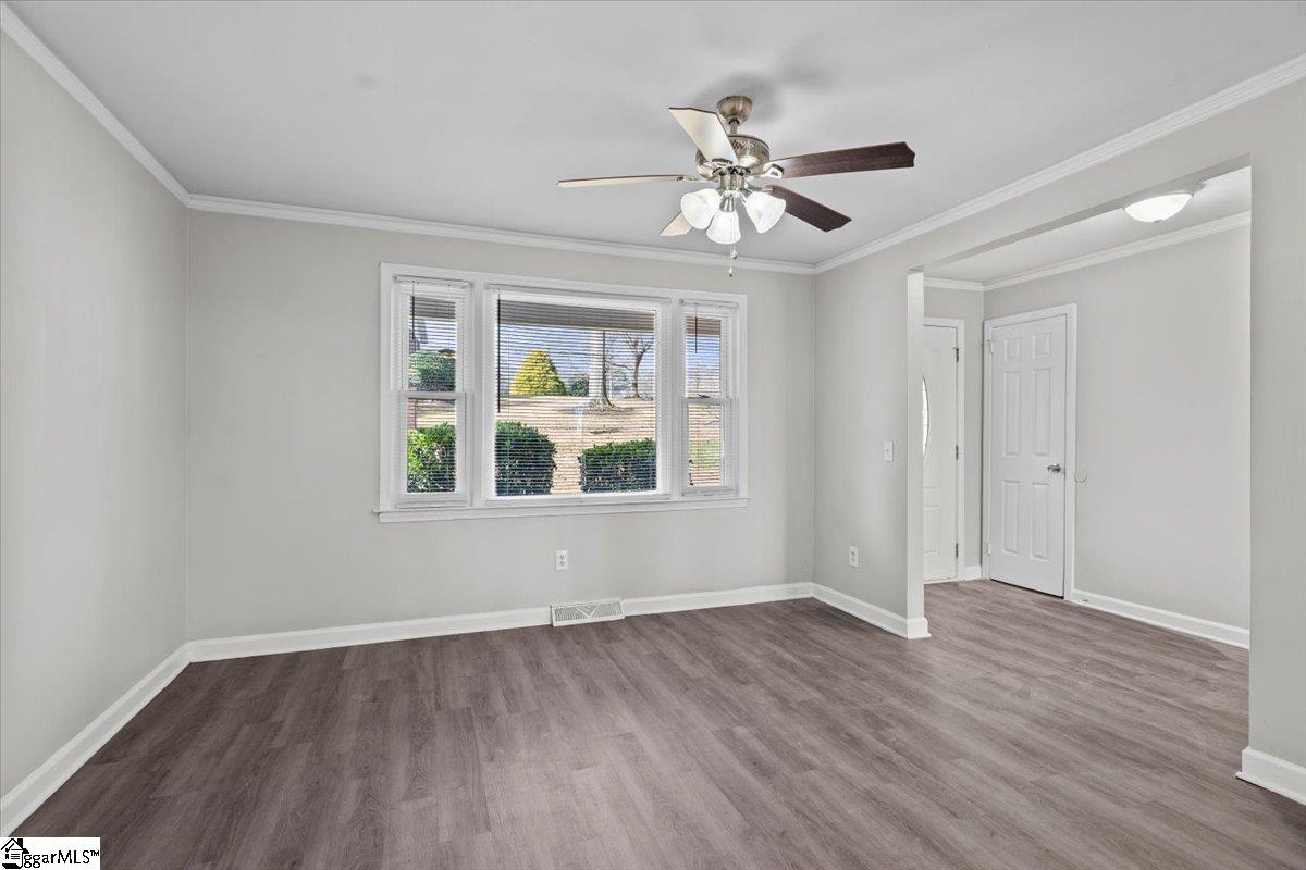 104 Cascade Drive Greer, SC 29651 - Photo 6 of 37