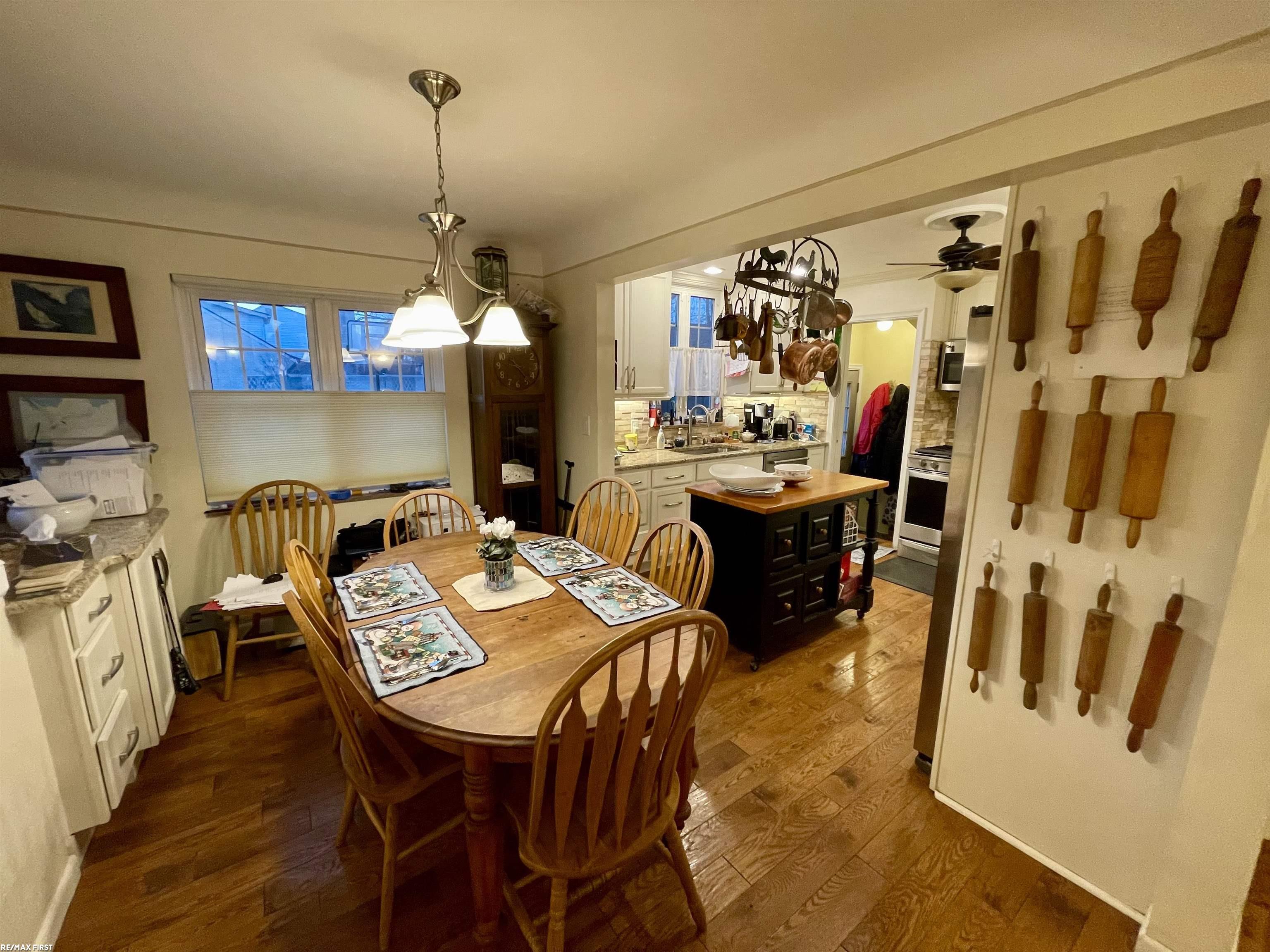 1178 Hampton Road Grosse Pointe, MI 48236 - Photo 14 of 50 50165023-5de3caed-0801-4ef2-a466-16c56dd5ec08.JPG