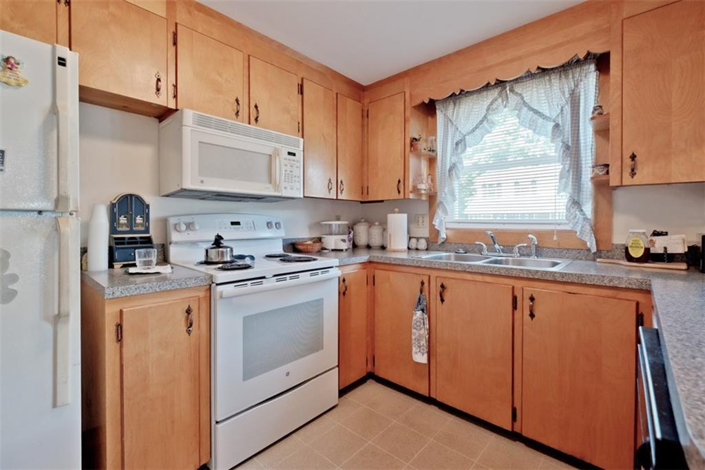 54 Romano Road South Portland, ME 04106 - Photo 10 of 33 Photo